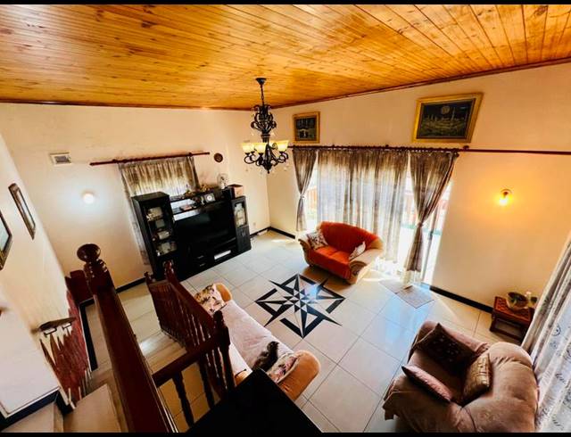 4 BEDROOM HOUSE FOR SALE IN KENVILLE